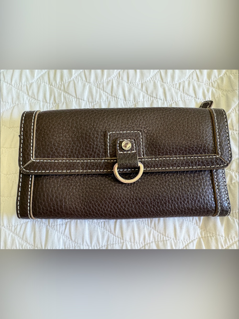 Tommy Hilfiger Brown Pebbled Leather Wallet with Contrast Stitching